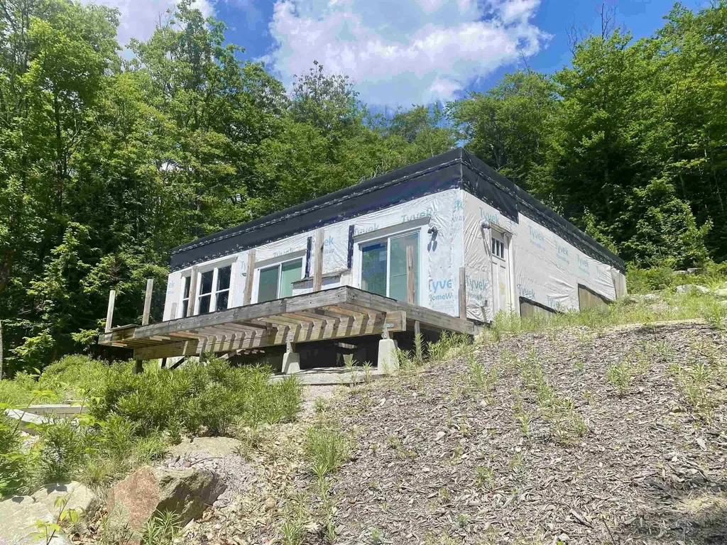 11 Jungfrau Road Madison NH 03849