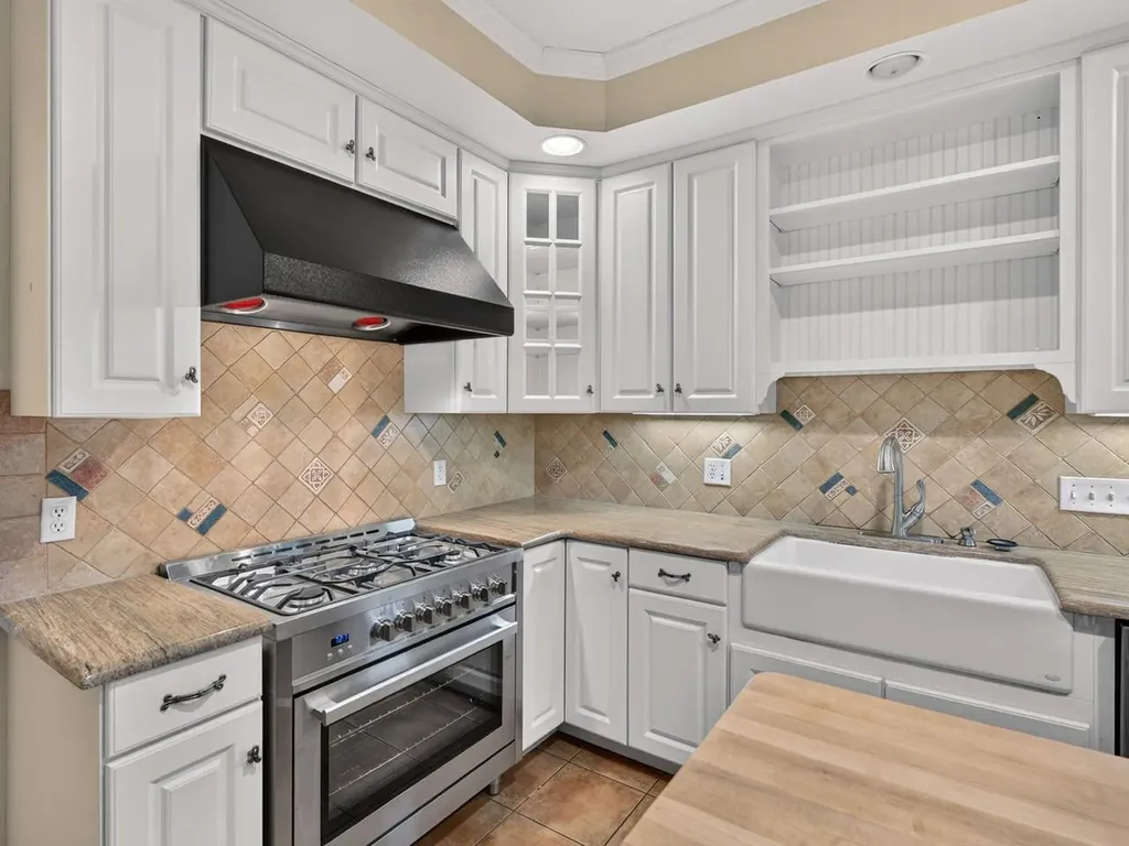 47 Economou Farm Road South Burlington VT 05403