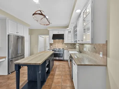 47 Economou Farm Road South Burlington VT 05403