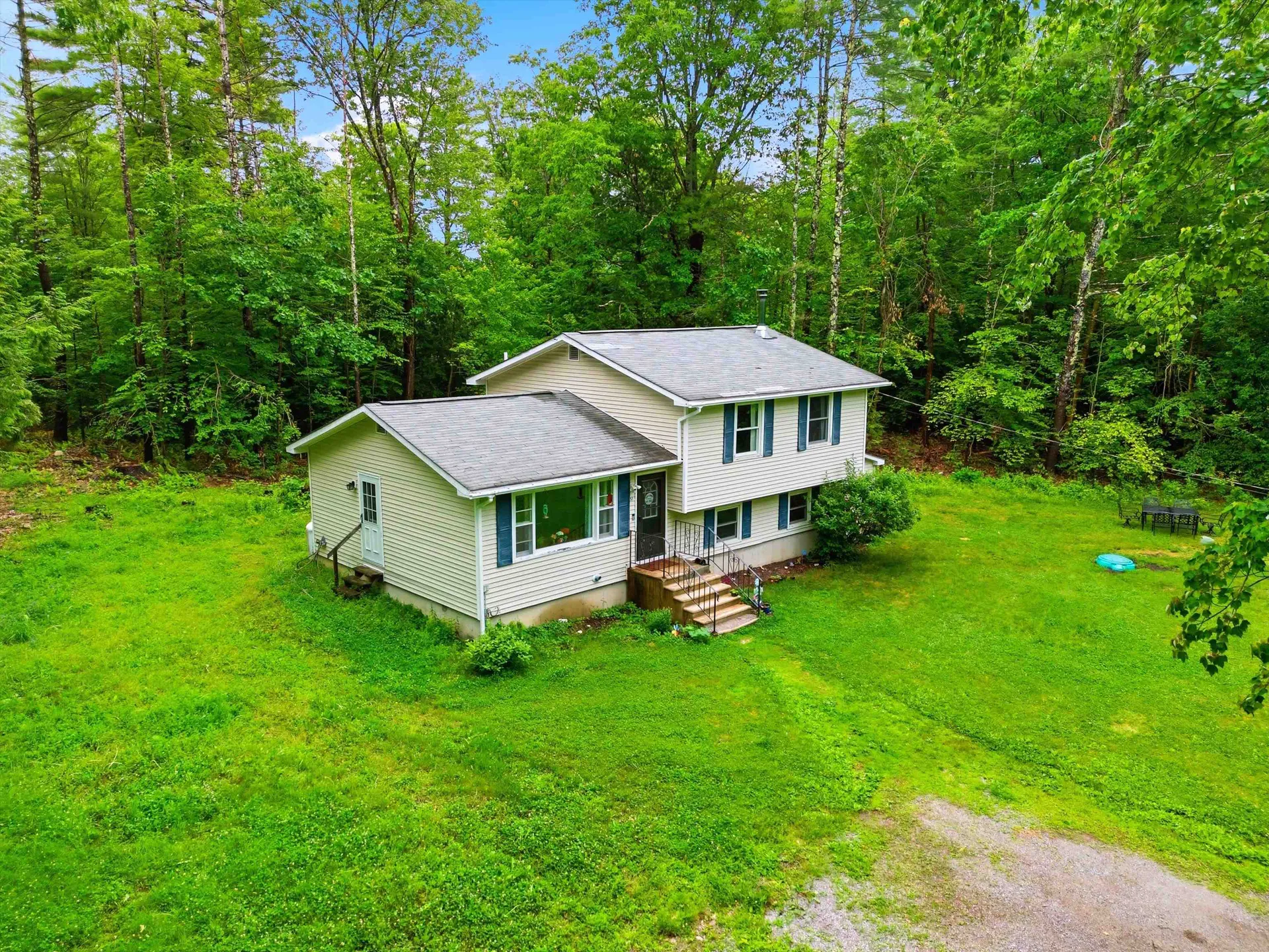 31 Emerald Lane Hillsborough NH 03244