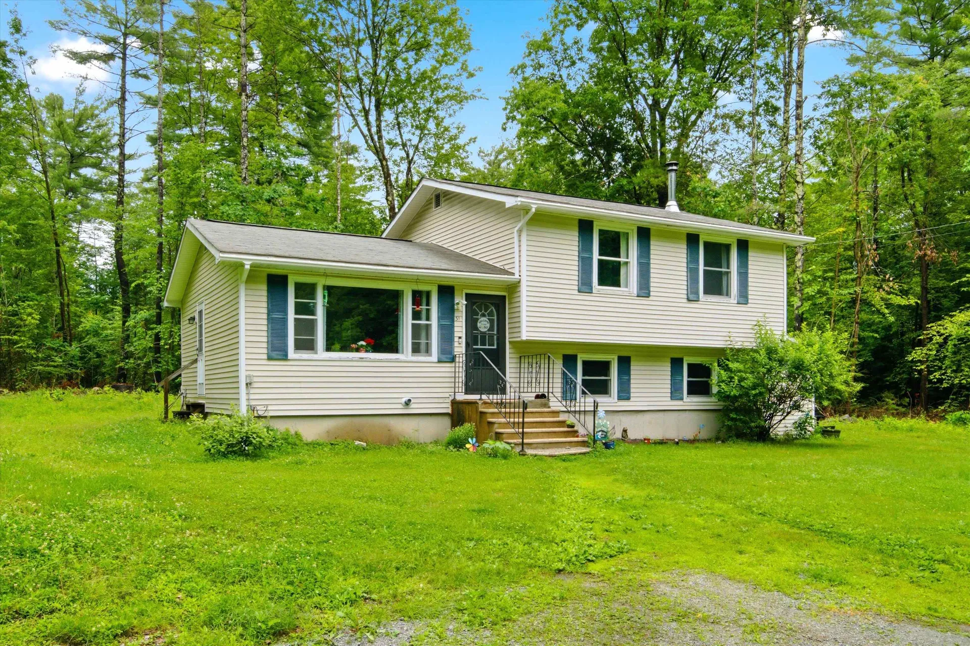 31 Emerald Lane Hillsborough NH 03244