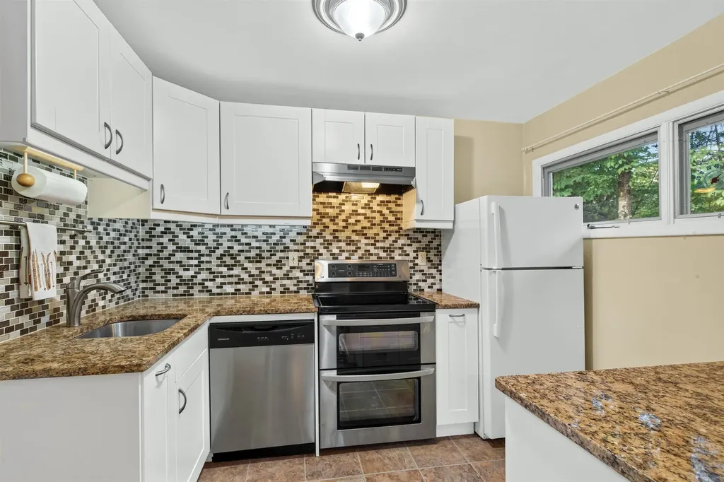 11 Stratton View Road Winhall VT 05340