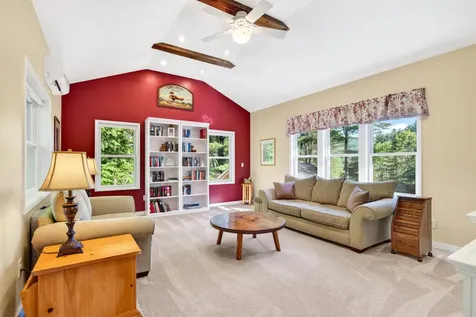 11 Stratton View Road Winhall VT 05340