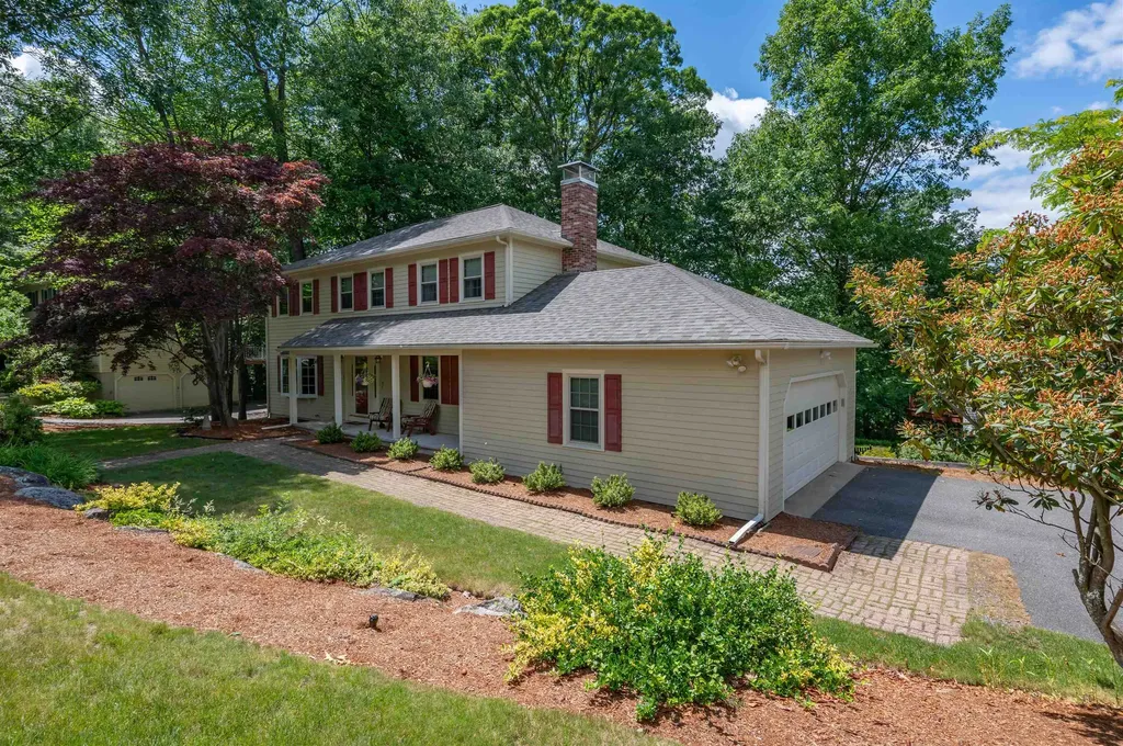 3 Aspen Court Nashua NH 03062