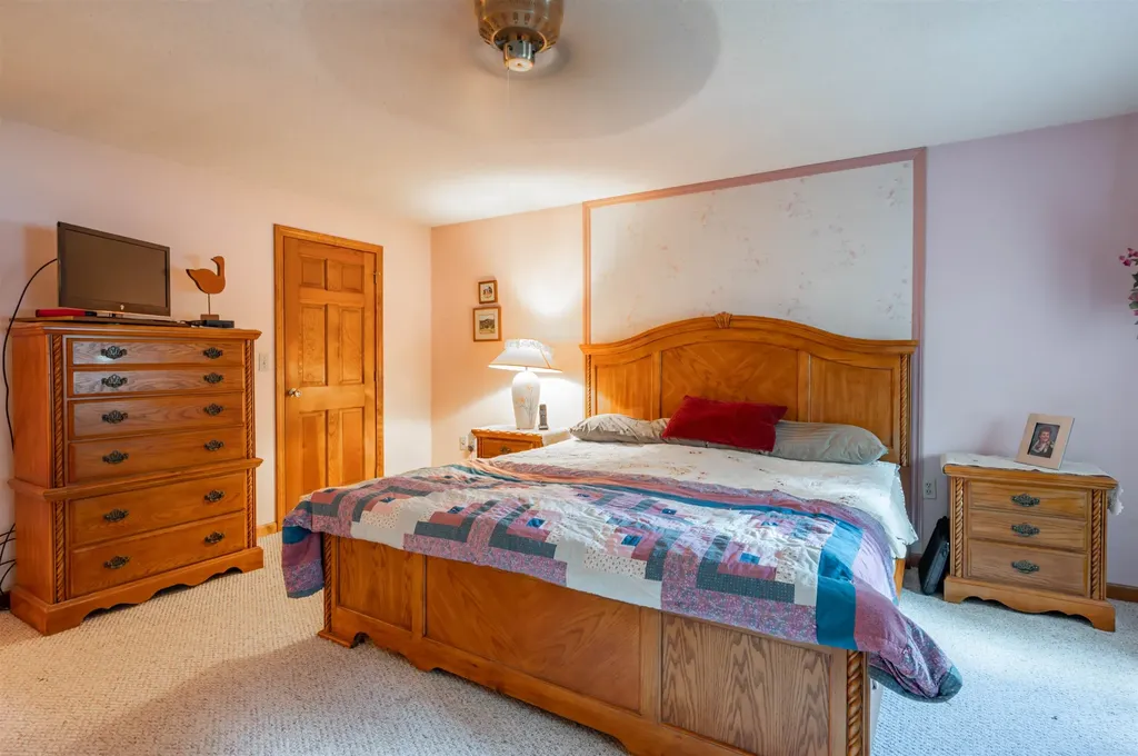 3 Aspen Court Nashua NH 03062
