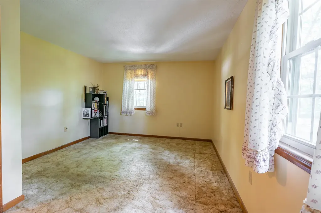3 Aspen Court Nashua NH 03062