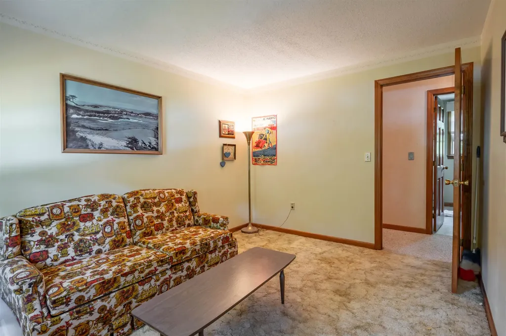 3 Aspen Court Nashua NH 03062