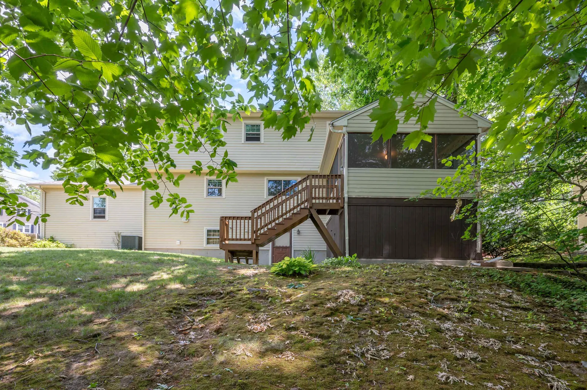 3 Aspen Court Nashua NH 03062