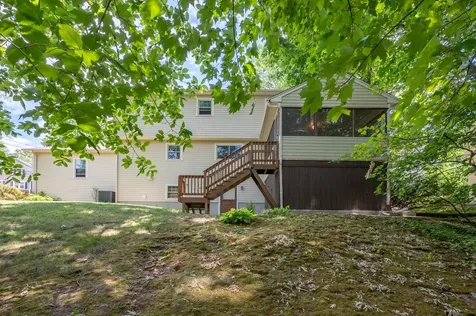3 Aspen Court Nashua NH 03062