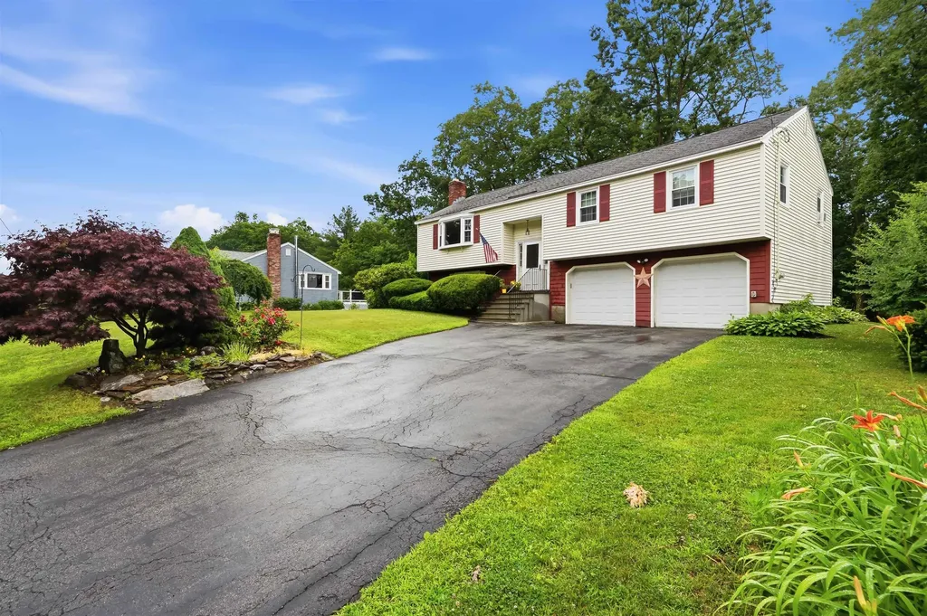 26 Veronica Avenue Salem NH 03079