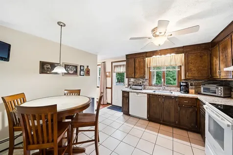 26 Veronica Avenue Salem NH 03079