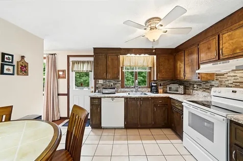 26 Veronica Avenue Salem NH 03079
