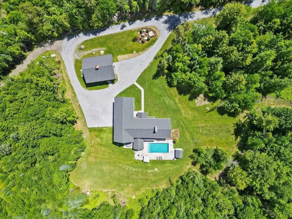 195 Elmore Mountain Road Stowe VT 05672