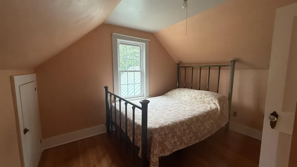 27 Ainsworth Road Claremont NH 03743