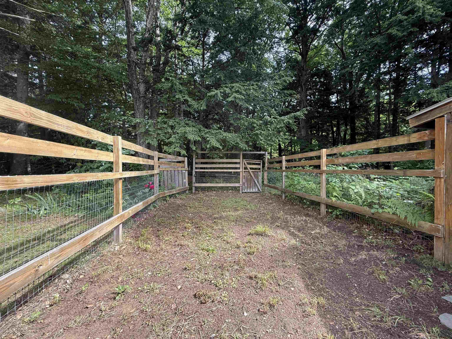 27 Ainsworth Road Claremont NH 03743