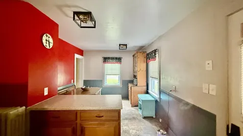 27 Ainsworth Road Claremont NH 03743