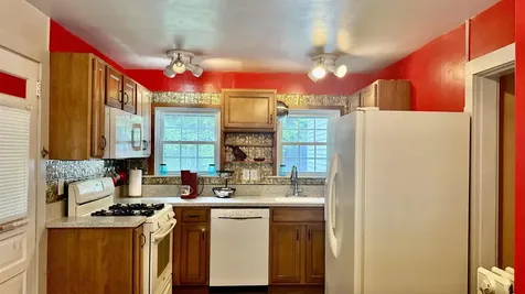 27 Ainsworth Road Claremont NH 03743