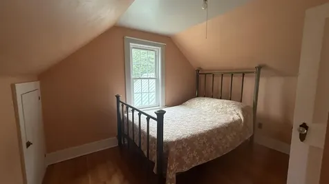 27 Ainsworth Road Claremont NH 03743