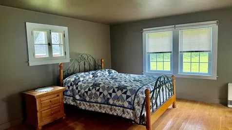 27 Ainsworth Road Claremont NH 03743