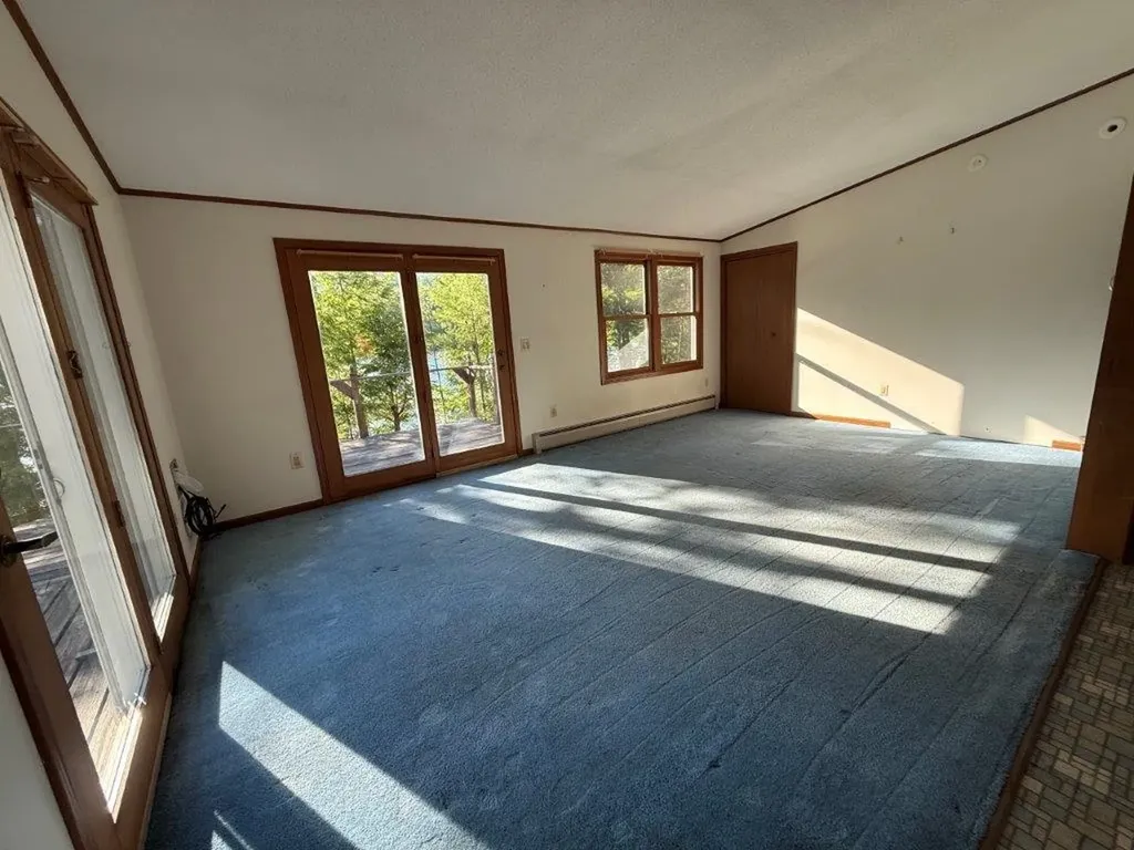 1049 Main Street Grafton NH 03240