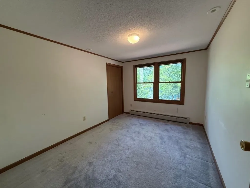 1049 Main Street Grafton NH 03240
