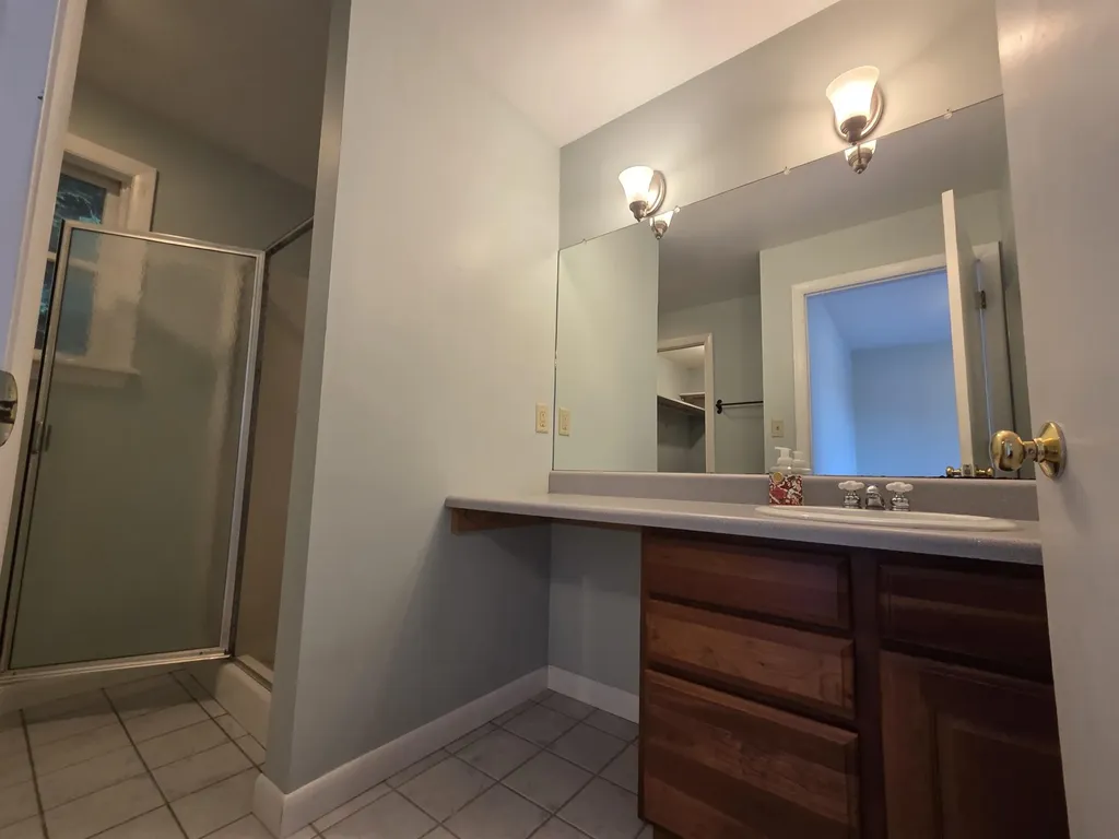 194 Algonquin Road Enfield NH 03748