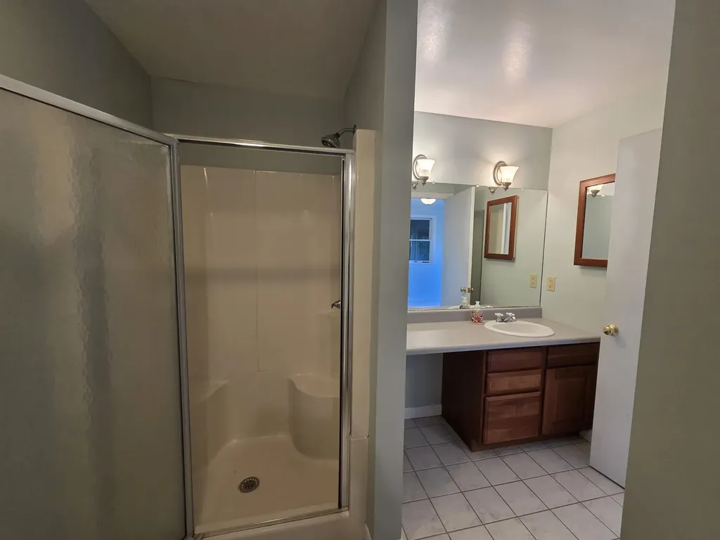 194 Algonquin Road Enfield NH 03748