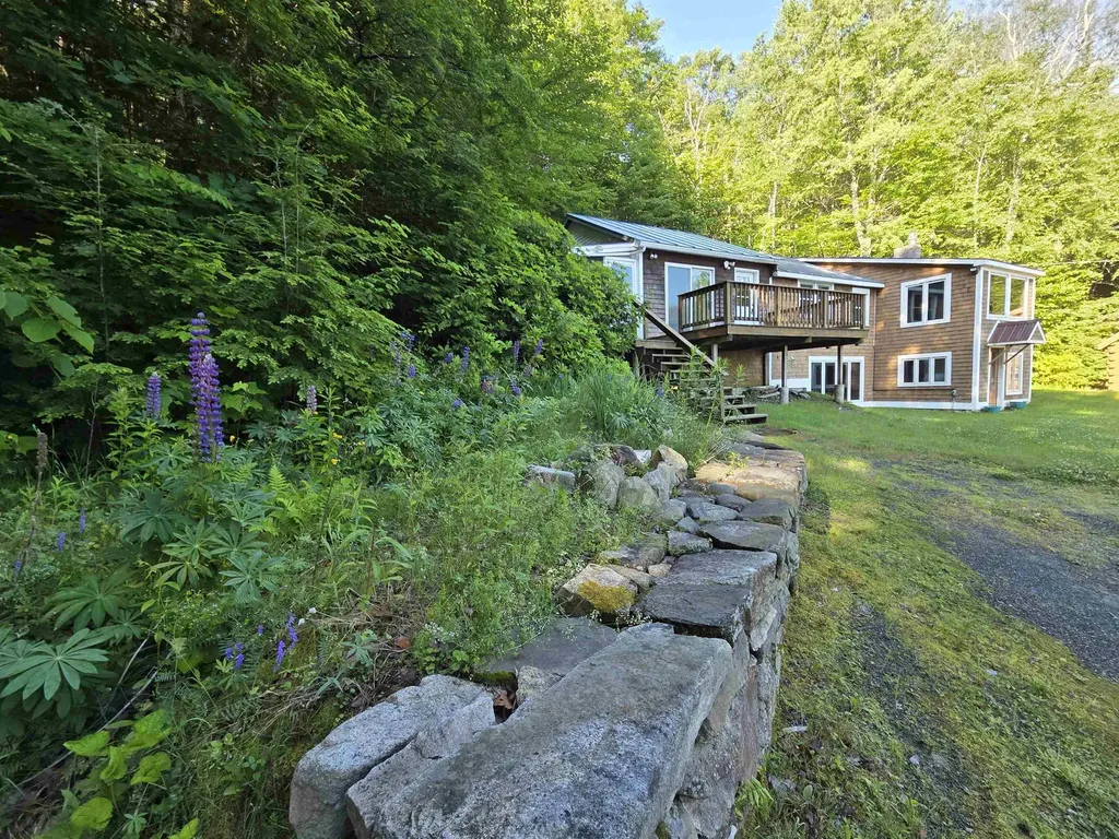194 Algonquin Road Enfield NH 03748