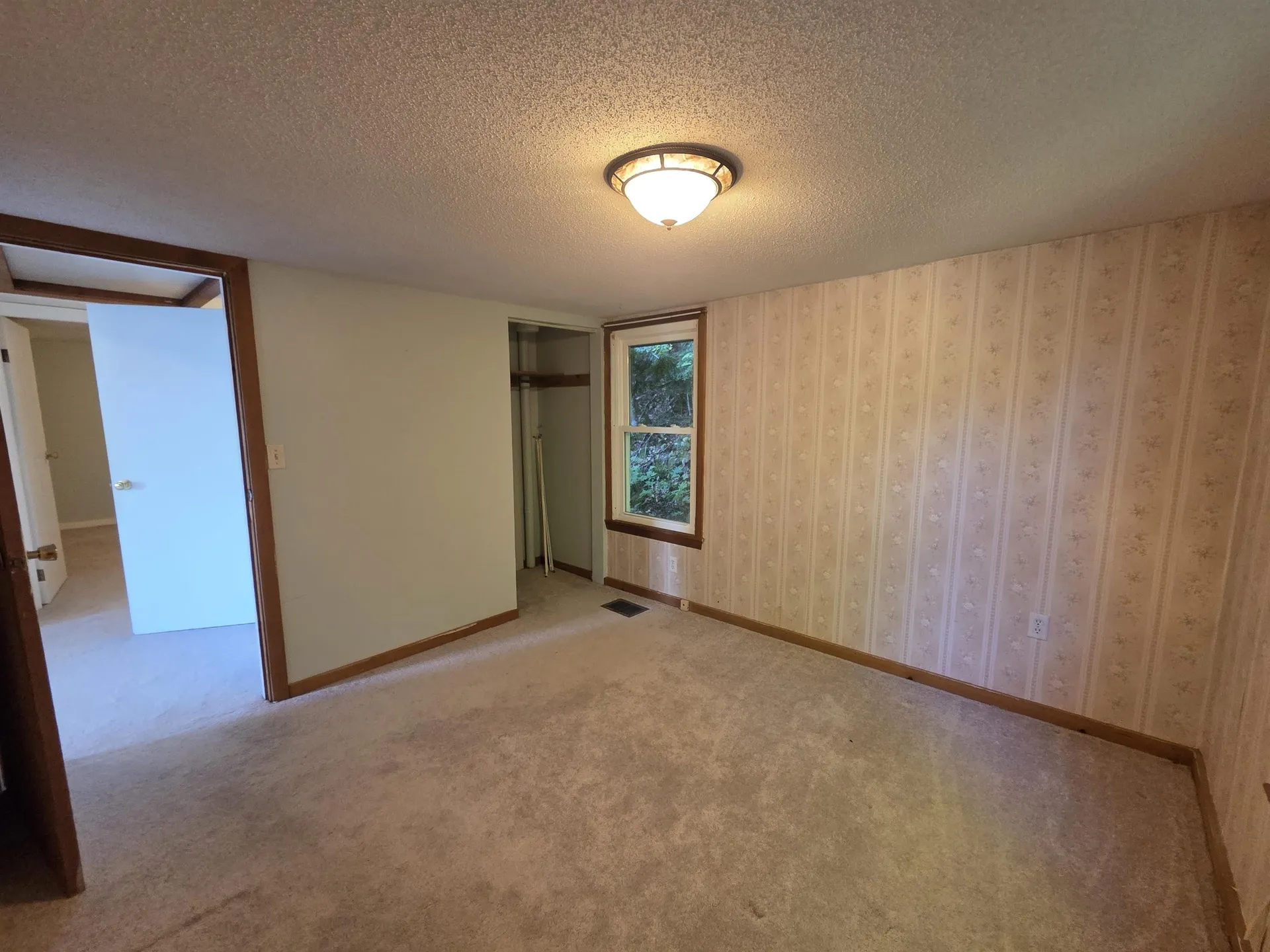 194 Algonquin Road Enfield NH 03748