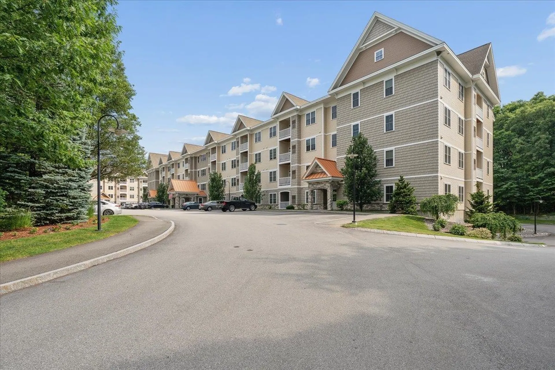 2 Henry David Drive Nashua NH 03062