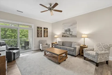 2 Henry David Drive Nashua NH 03062