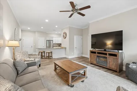 2 Henry David Drive Nashua NH 03062
