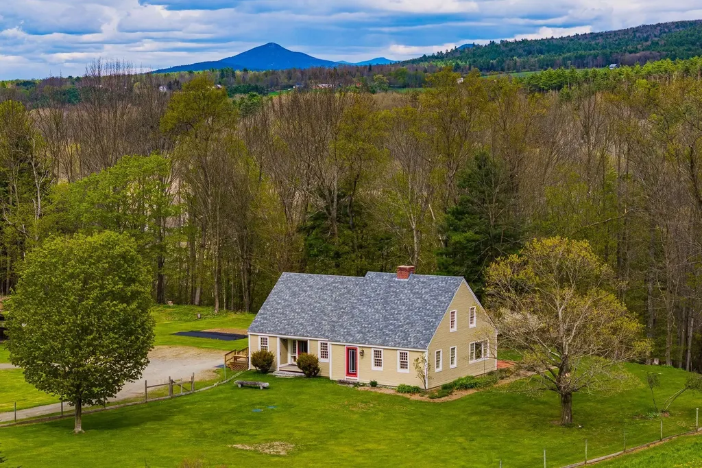 30 Brock Farm Road Piermont NH 03779