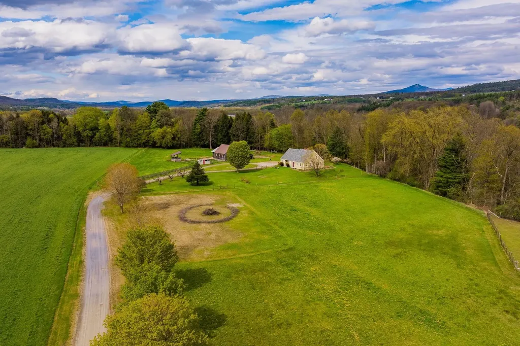 30 Brock Farm Road Piermont NH 03779