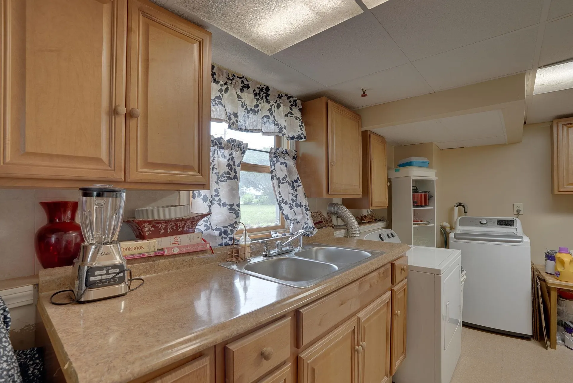 6 Westchester Drive Nashua NH 03063