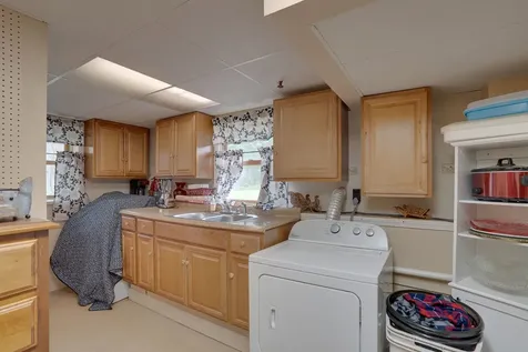 6 Westchester Drive Nashua NH 03063