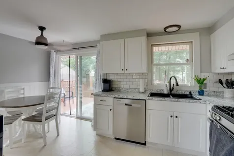 6 Westchester Drive Nashua NH 03063