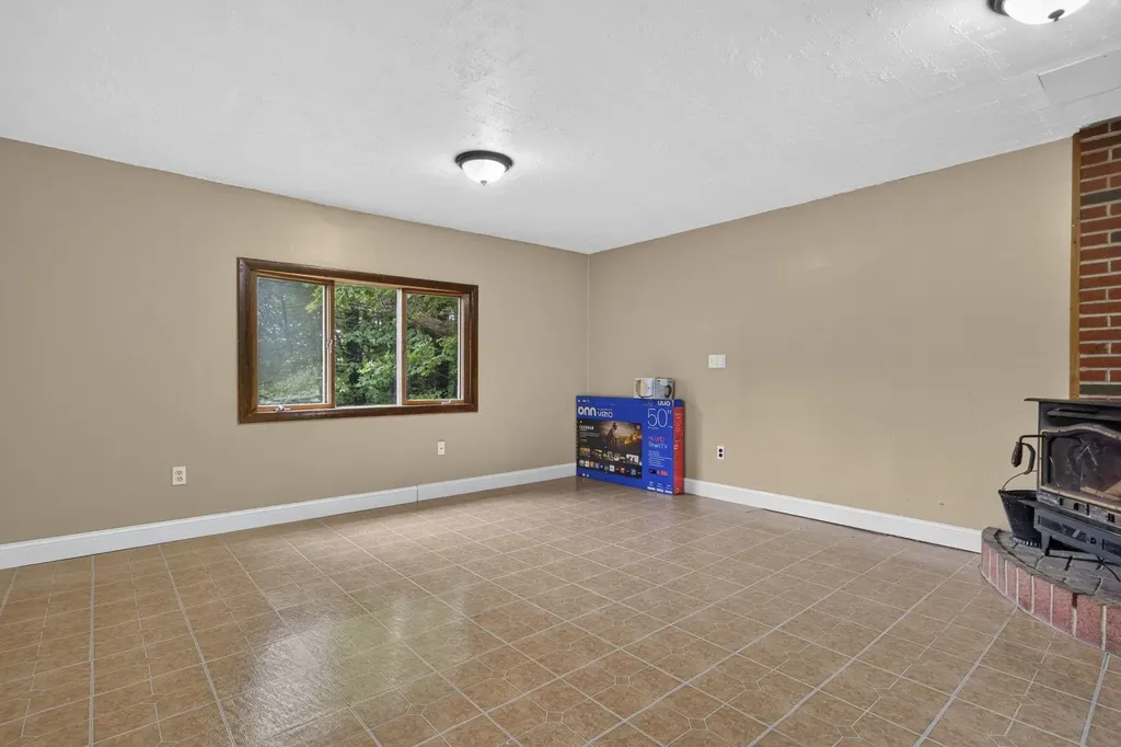 200 Bacon Road Henniker NH 03242