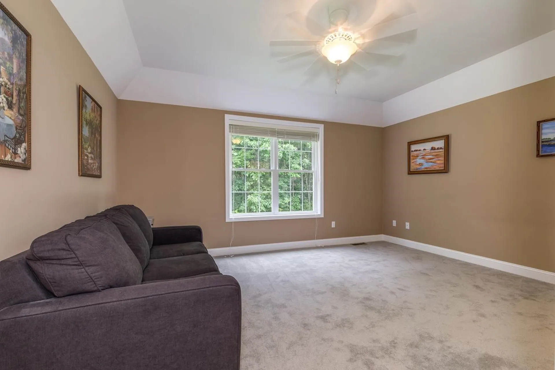 39 Morrison Drive Londonderry NH 03053