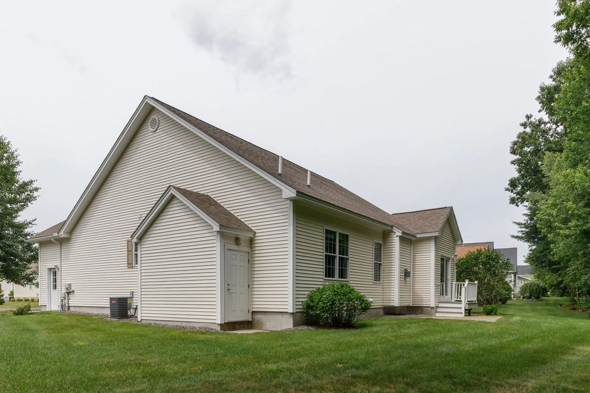 39 Morrison Drive Londonderry NH 03053