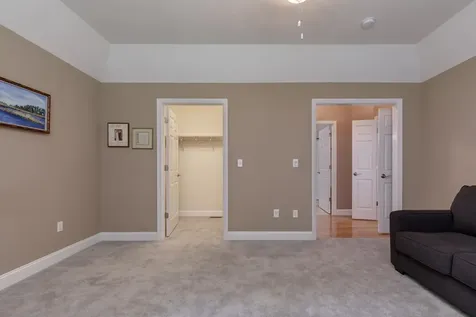 39 Morrison Drive Londonderry NH 03053