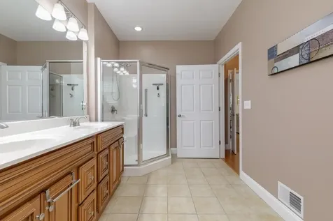 39 Morrison Drive Londonderry NH 03053
