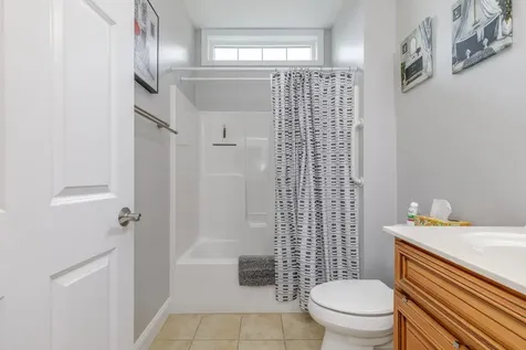 39 Morrison Drive Londonderry NH 03053