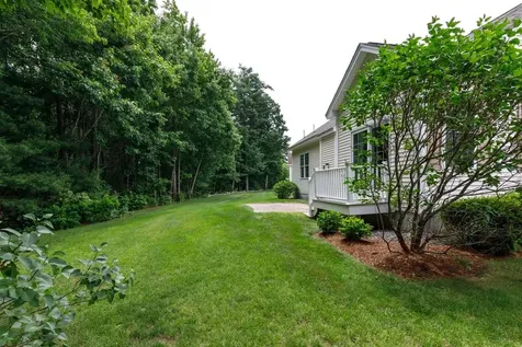 39 Morrison Drive Londonderry NH 03053