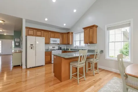 39 Morrison Drive Londonderry NH 03053