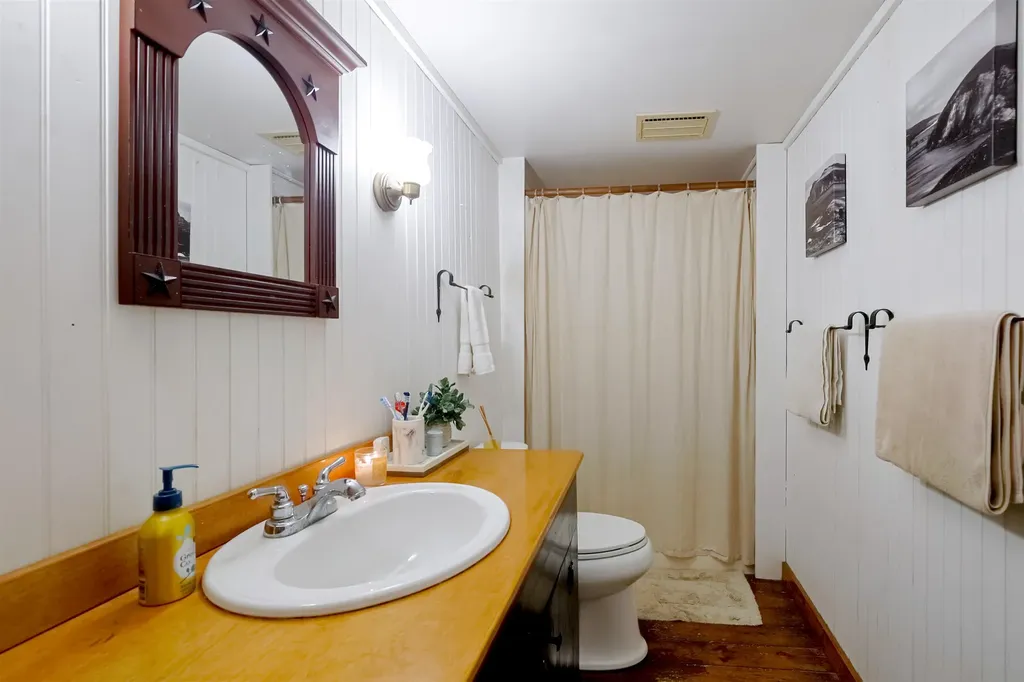 21 Martin Drive Danbury NH 03230