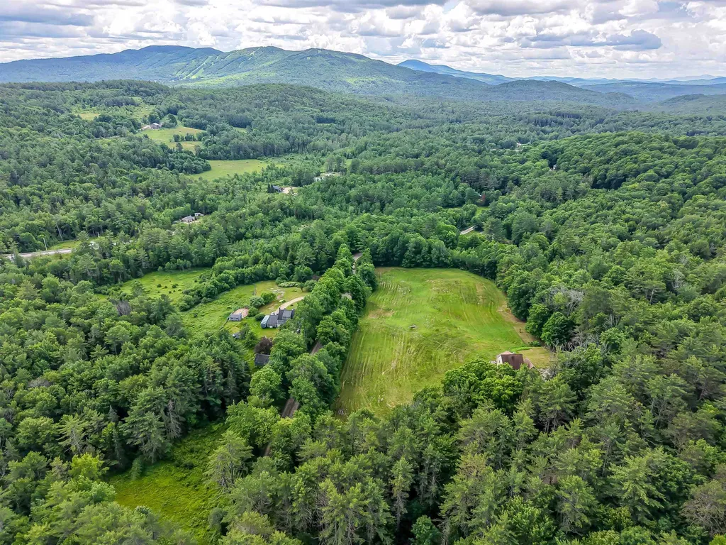 21 Martin Drive Danbury NH 03230