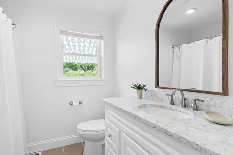 2 Sanborn Road Hampton Falls NH 03844