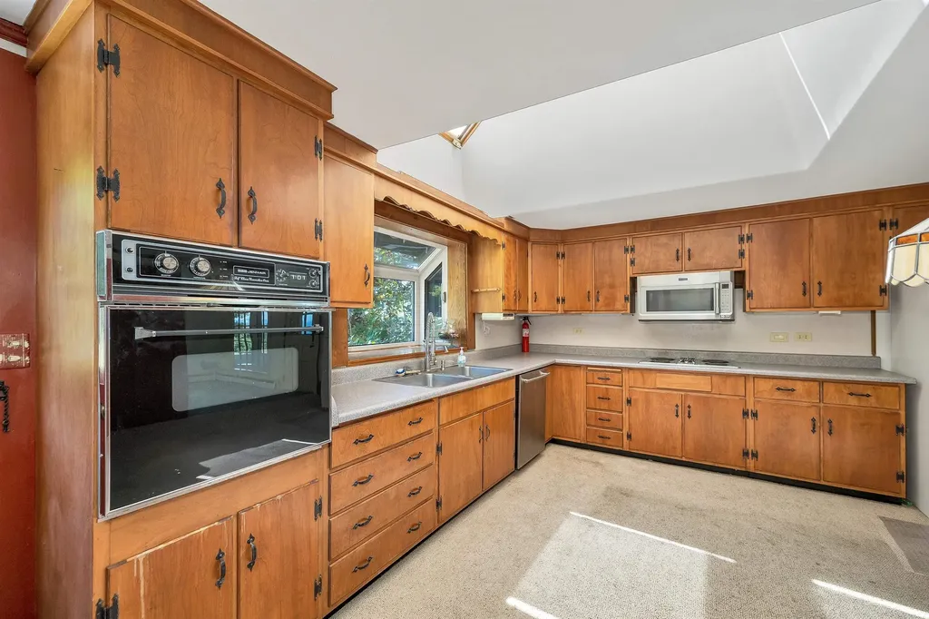 57 Roberts Cove Road Alton NH 03809