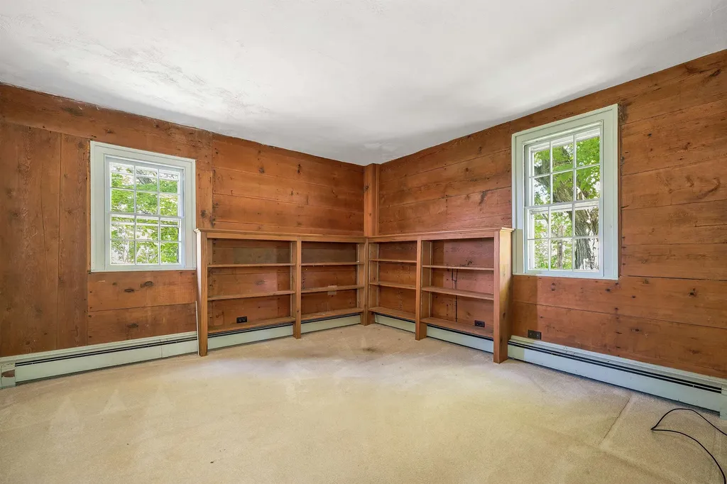 57 Roberts Cove Road Alton NH 03809